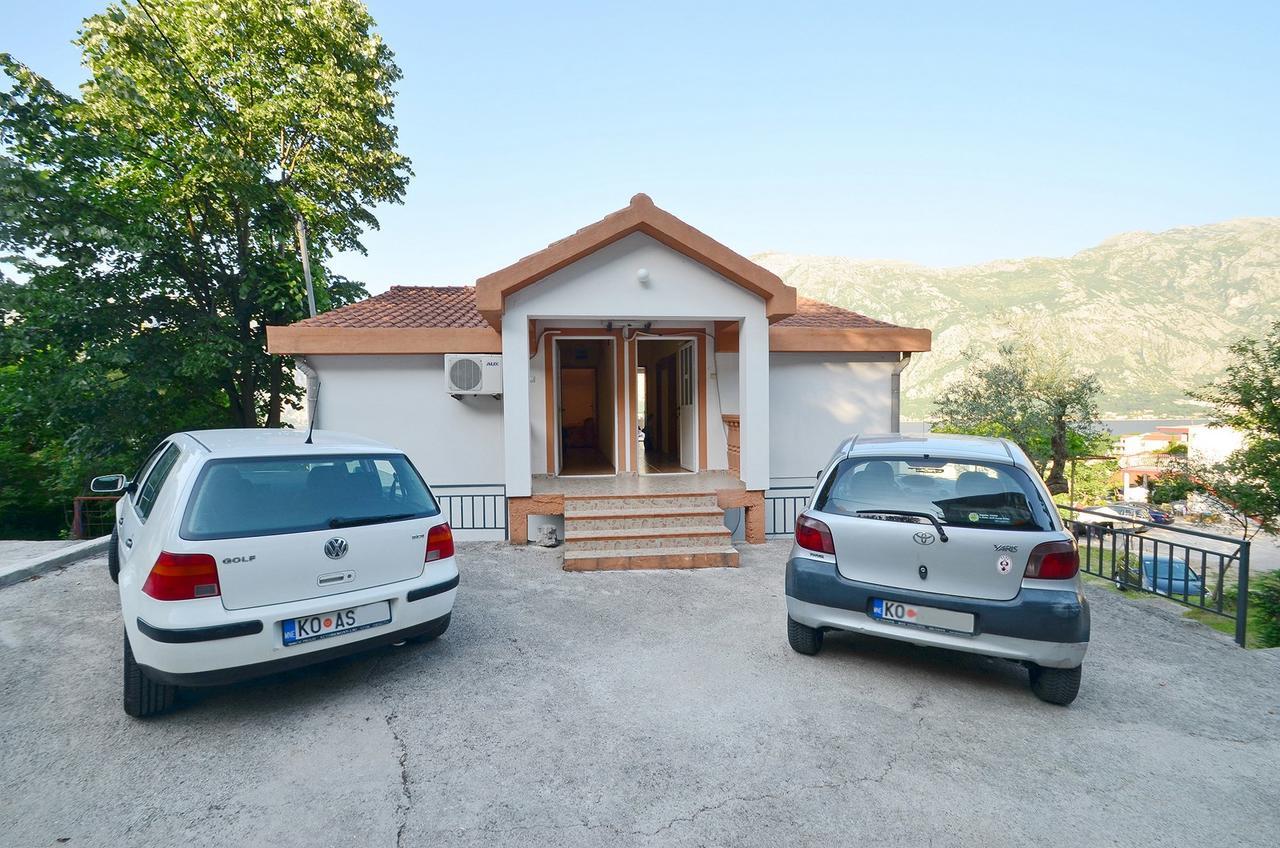 Apartmani Prcanj Kotor Bagian luar foto